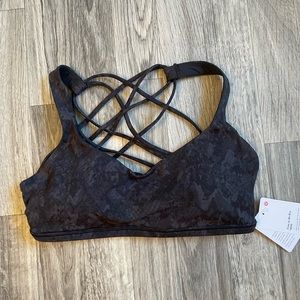 Lululemon Free to Be Wild size 6 sports bra